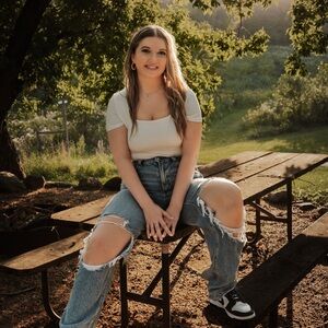 Meet your Posher, Regan